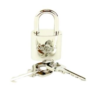 Rare Louis Vuitton Silver Padlock and 2
Key Set Lock Keepall New #315 with chain